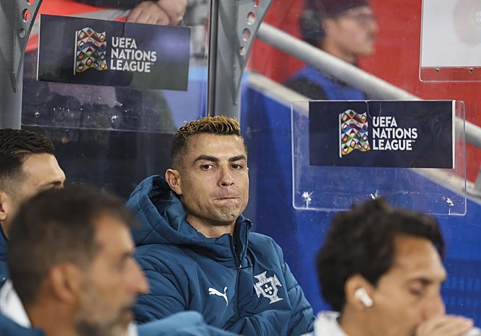 Cristiano, en el banquillo de Portugal en el encuentro ante Noruega