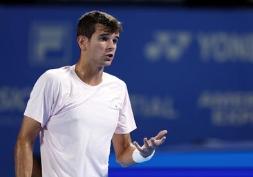 Jódar cae en Tokio y desaprovecha el favor de Munar con su hombrada ante Fritz