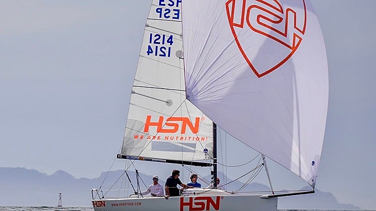 El HSN Sailing Team gana el Open de España de J70 en Vigo