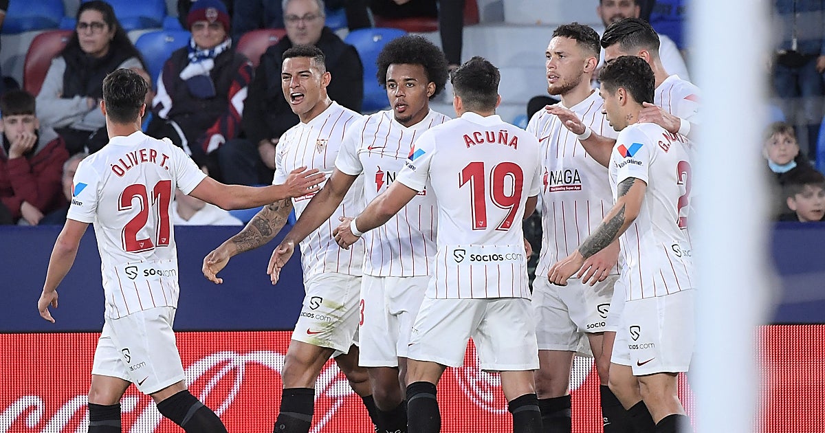 Sevilla FC visits Levante at Ciutat de Valencia for LaLiga round eight
