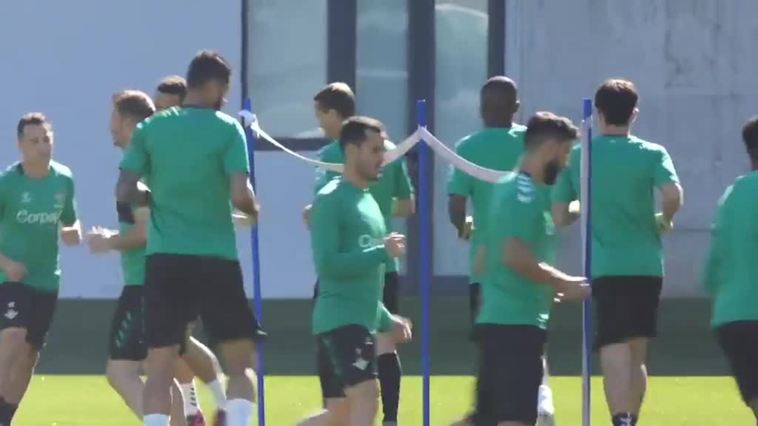 El Betis se entrena a las órdenes del segundo de Pellegrini, Rubén Cousillas