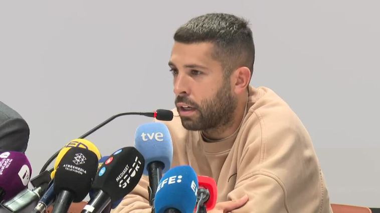 Alba: "Creo que la mejor opción para los dos era dar un paso a un lado"