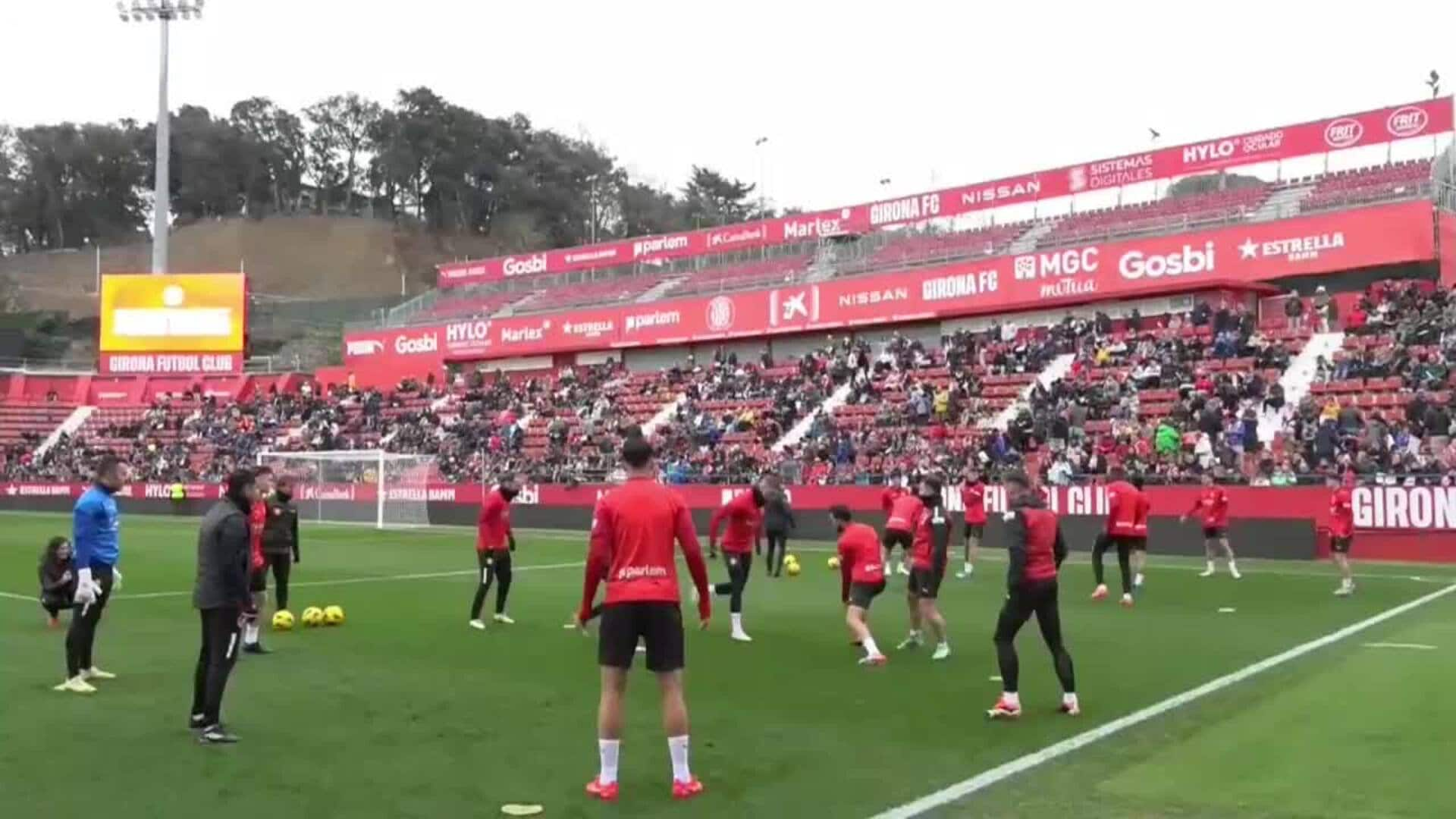 Entrenamiento De Puertas Abiertas Para La Afición Del Sorprendente Girona