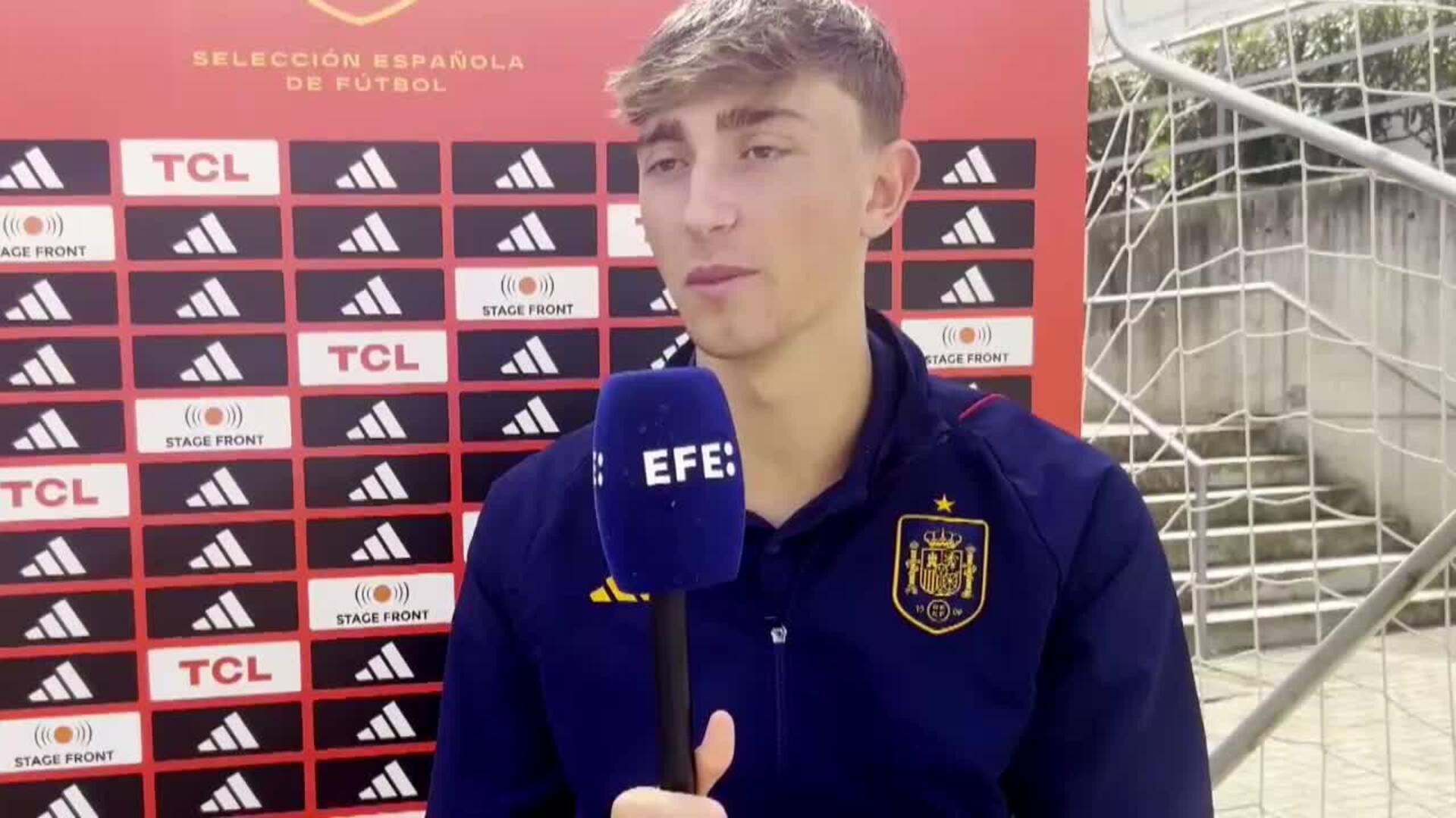 Dean Huijsen: “Cuando me contactaron, ya tenía la idea de jugar con España”