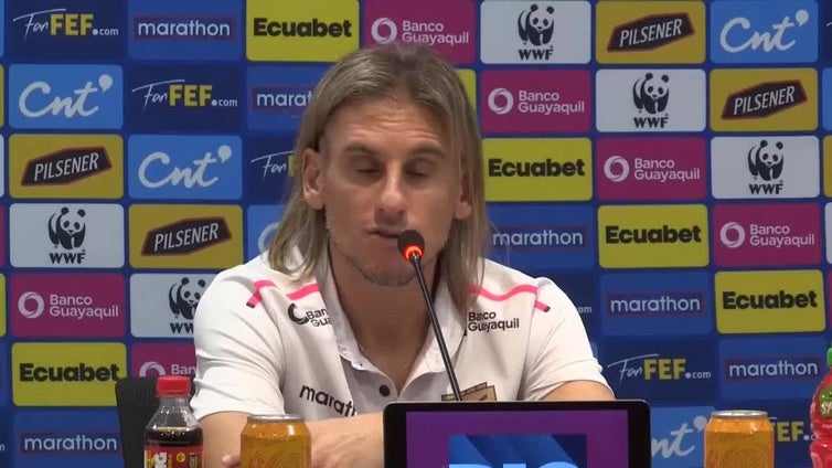 Sebastián Beccacece lamenta resultado "muy cortito" pese a no haber creado ocasiones ante Brasil