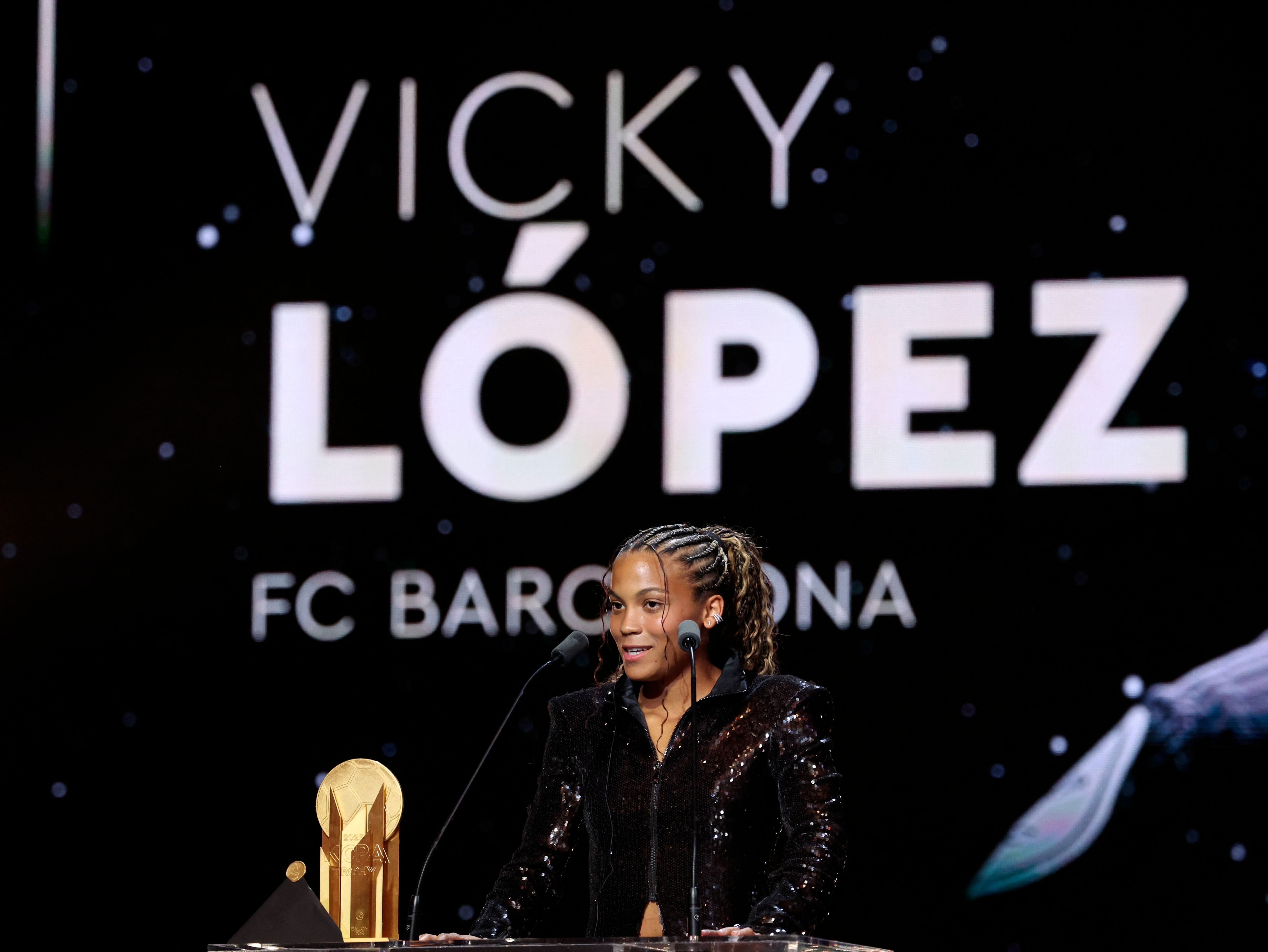La futbolista del FC Barcelona Vicky López conquista el premio Kopa a la mejor futbolista joven.