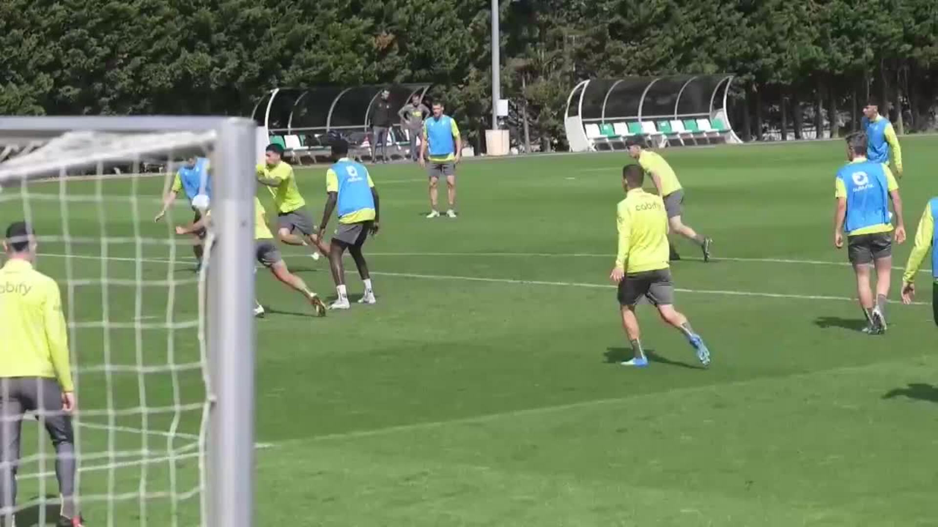 El Racing de Santander entrena antes de jugarse este sábado el ascenso ...