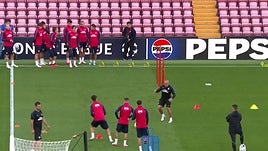 Anfield mide al Atlético, Simeone y Julián Alvarez