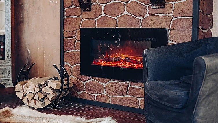 El truco para encender rápido la chimenea sin papel ni pastillas