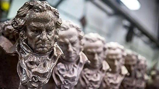 ¿Cuánto pesa y cuánto mide un Premio Goya?