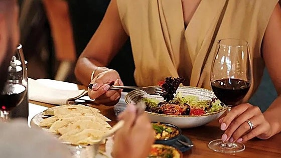 Se niega a dividir la cuenta de la cena y su cita le denuncia ante la Policía
