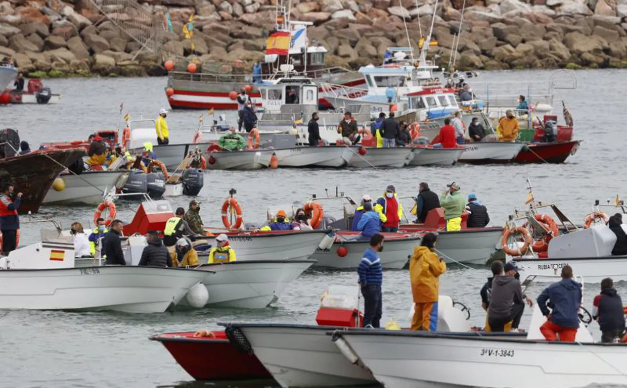 La pesca artesanal la practican en España más de 6.000 embarcaciones sobre un censo total de 8.732, según el censo del Ministerio de Agricultura
