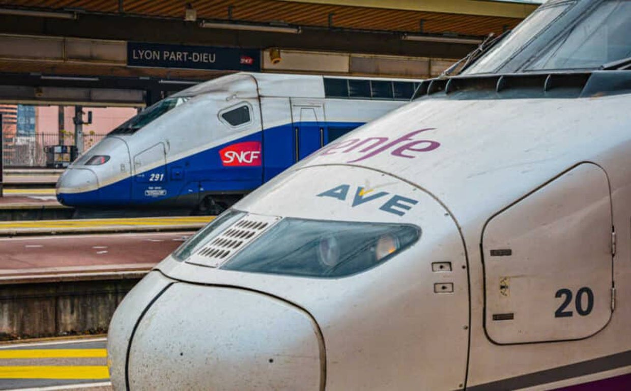 Trenes de alta velocidad de Renfe y de SNCF