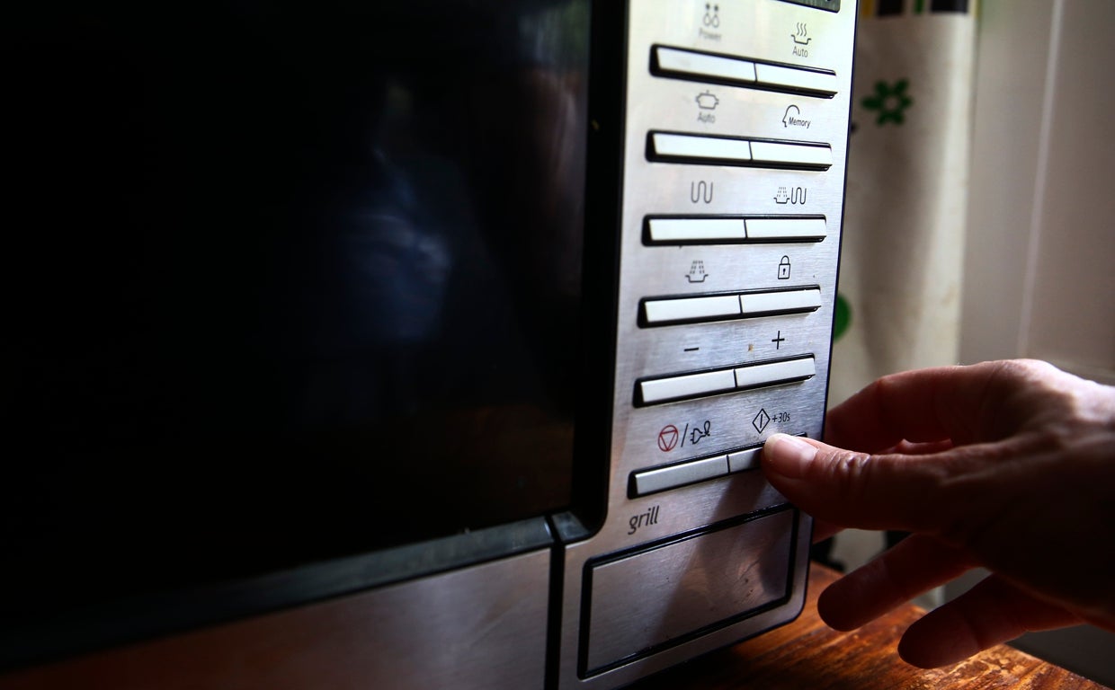 ABC Explica: ¿Por qué sube el precio de la luz?