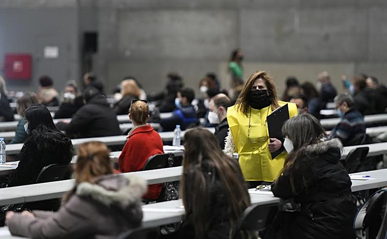 Las oposiciones se perfilan como la salida laboral más demandada para un futuro estable