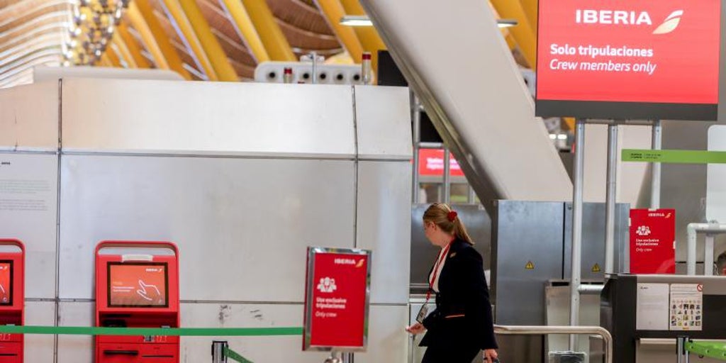 Iberia Express registers six canceled flights and a delay this Sunday due to the strike