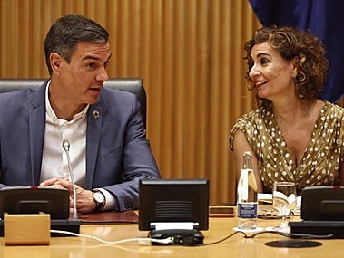 Pedro Sánchez y María Jesús Montero
