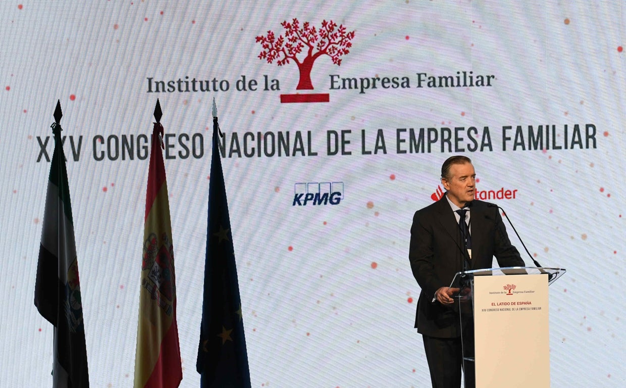 El presidente del IEF, Andrés Sendagorta