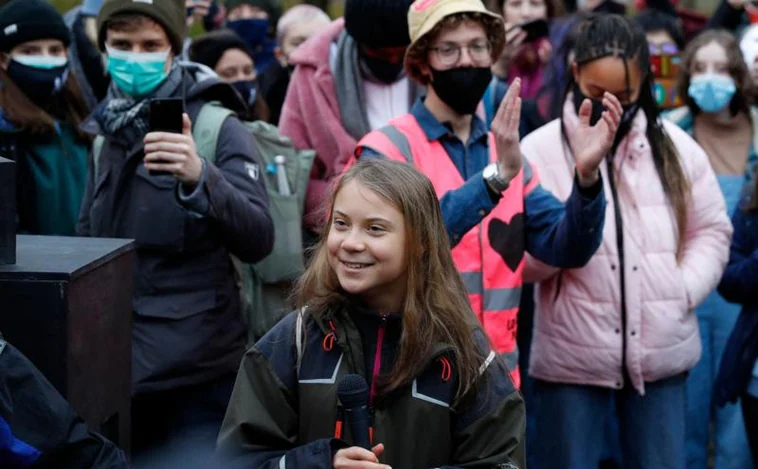 Greta Thunberg dice ahora que cerrar las nucleares para usar carbón «es un error»