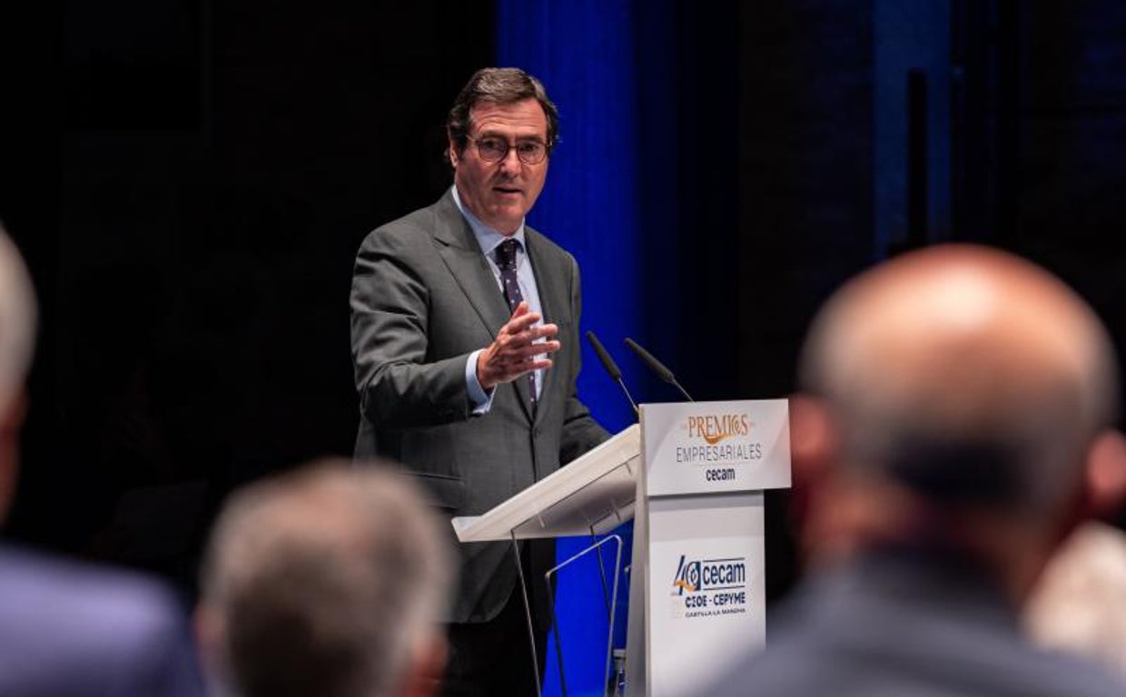 El presidente de CEOE, Antonio Garamendi