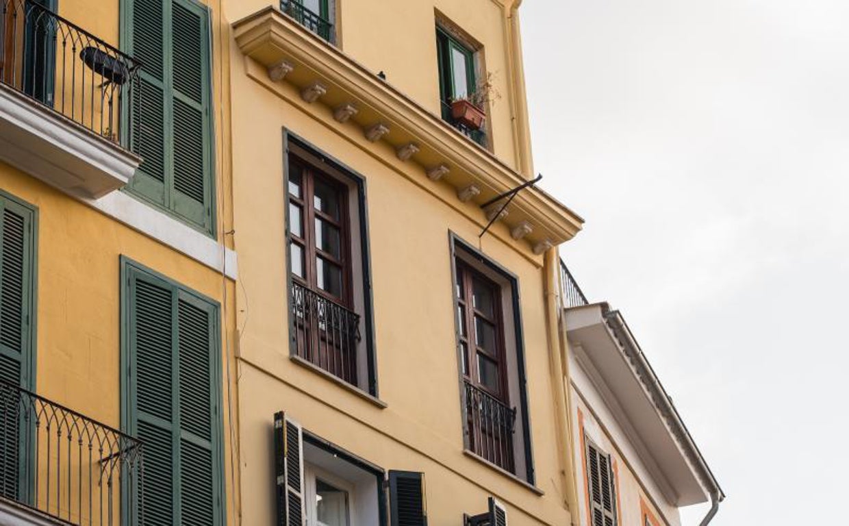 ¿Cuántas viviendas vacías hay en España? El INE afila una estadística basada en el consumo energético
