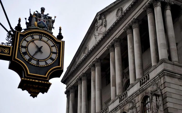 El Banco de Inglaterra aprueba la mayor subida de tipos de interés desde 1989