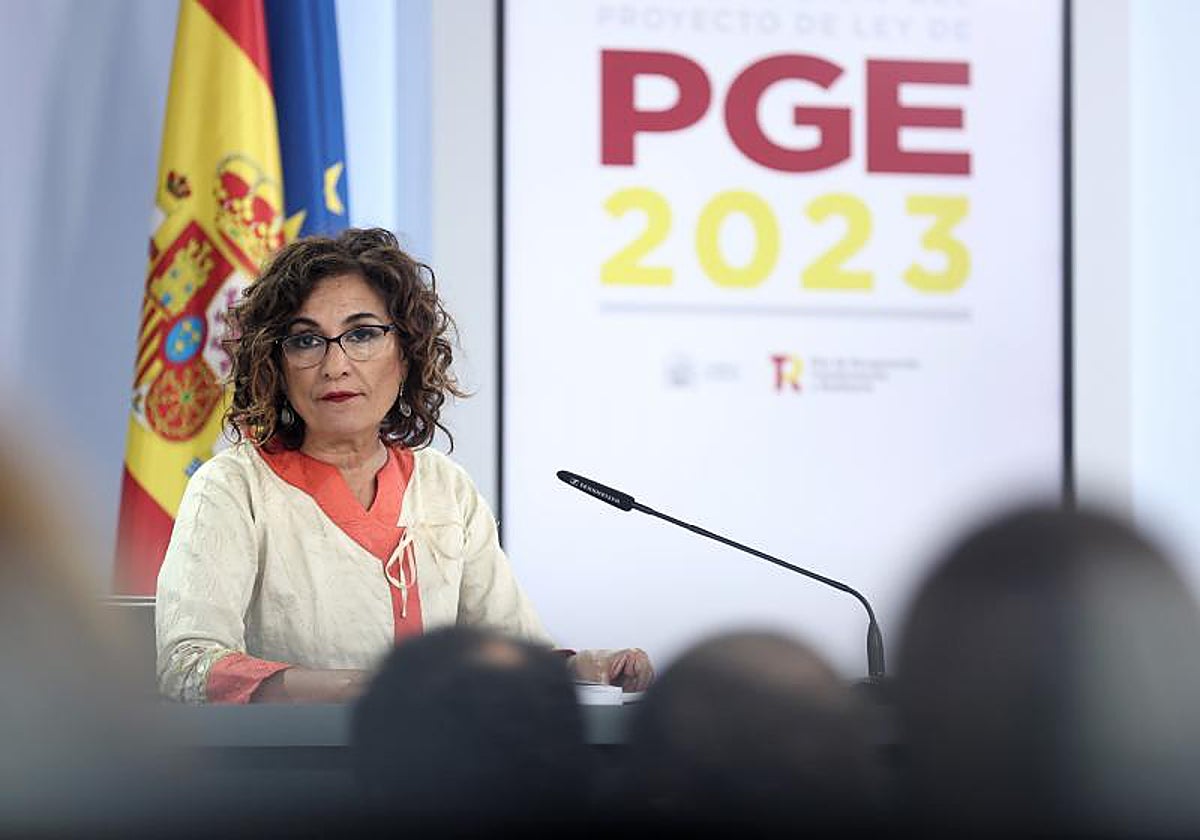 La ministra de Hacienda y Función Pública, María Jesús Montero, durante una rueda de prensa