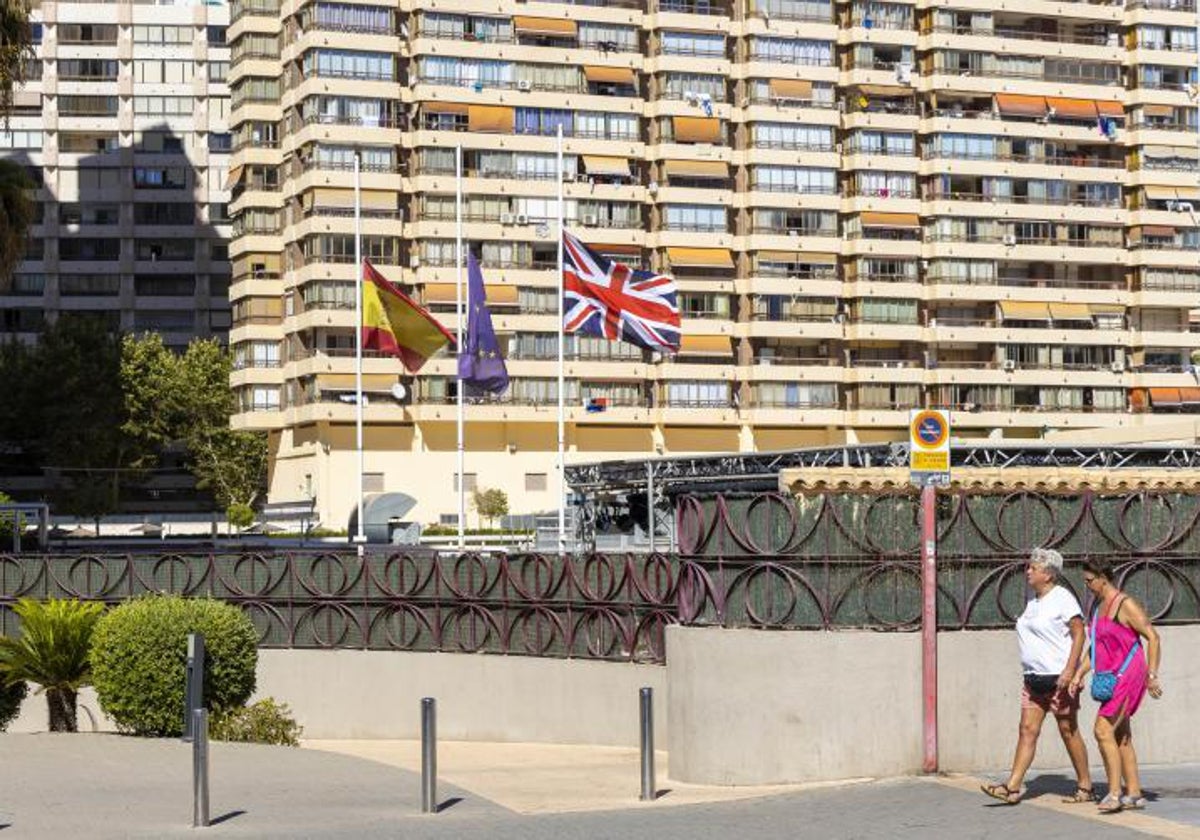 Turistas ingleses en Benidorm