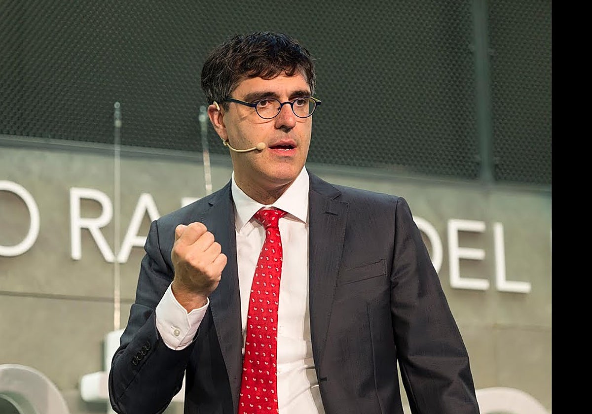 Jesús Fernández–Villaverde nació en Madrid en 1972