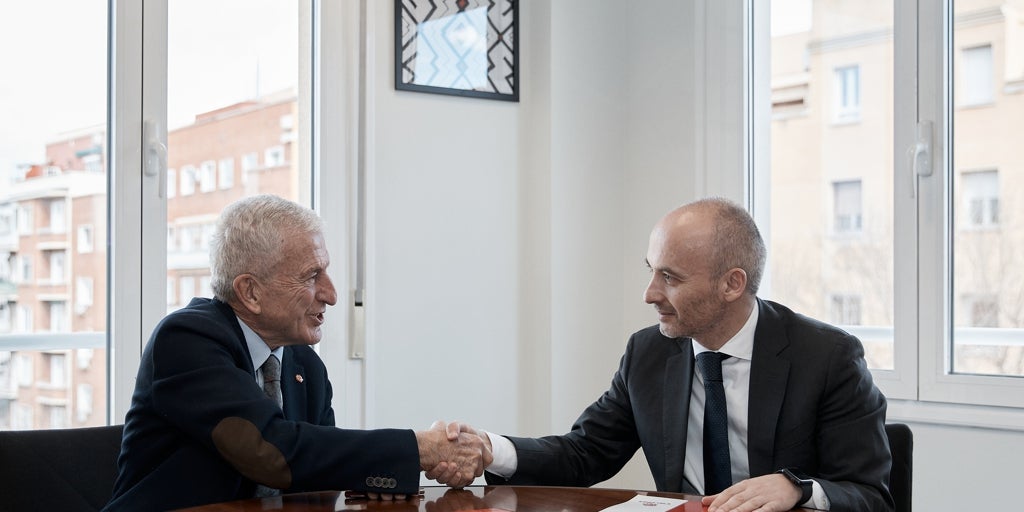 Inditex renueva su apoyo a los programas de reutilización textil y generación de empleo social de Cáritas en España con 8,5 millones de euros