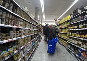 Los precios rompen con la moderación de los últimos meses y suben hasta el 5,8% a pesar de la rebaja del IVA