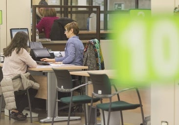 El caos en la Seguridad Social llega al Congreso y los sindicatos salen a la calle el 23