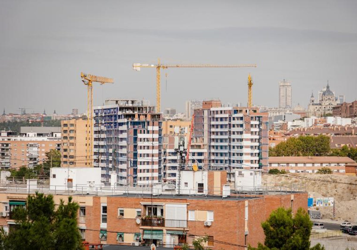 Construcción de varios bloques de edificios en Madrid