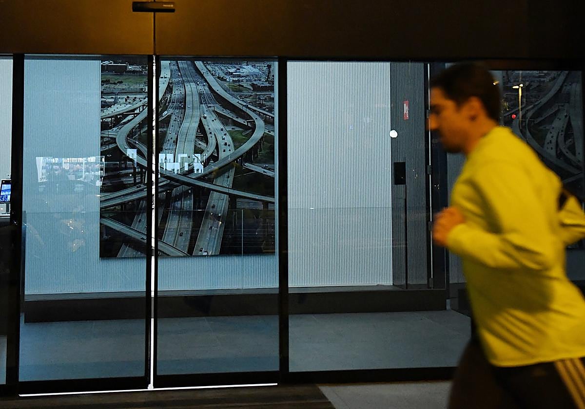 Fachada de la sede de Ferrovial, a 28 de febrero de 2023, en Madrid.