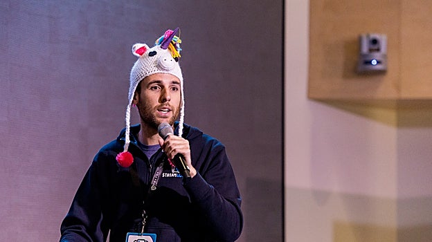 Alberto Martínez, en la presentación de Streamloots