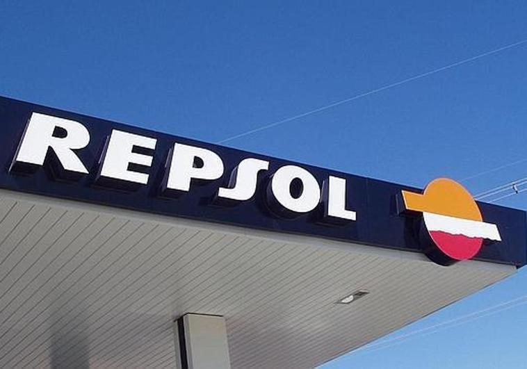 Repsol rompe el mercado: así puedes conseguir 20 céntimos de descuento por litro de gasolina y diésel