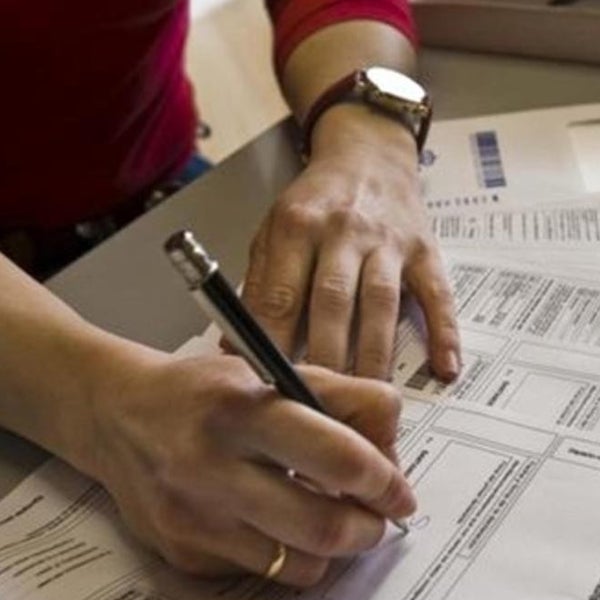 El aviso de Hacienda a quienes cobran el Ingreso Mínimo Vital: así afecta a la declaración de la Renta