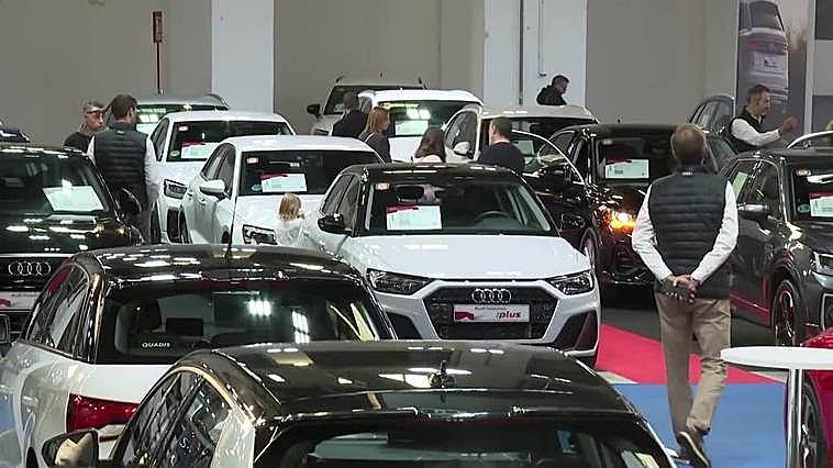 Bruselas logra acuerdo con Alemania para levantar su veto sobre vehículos de combustión