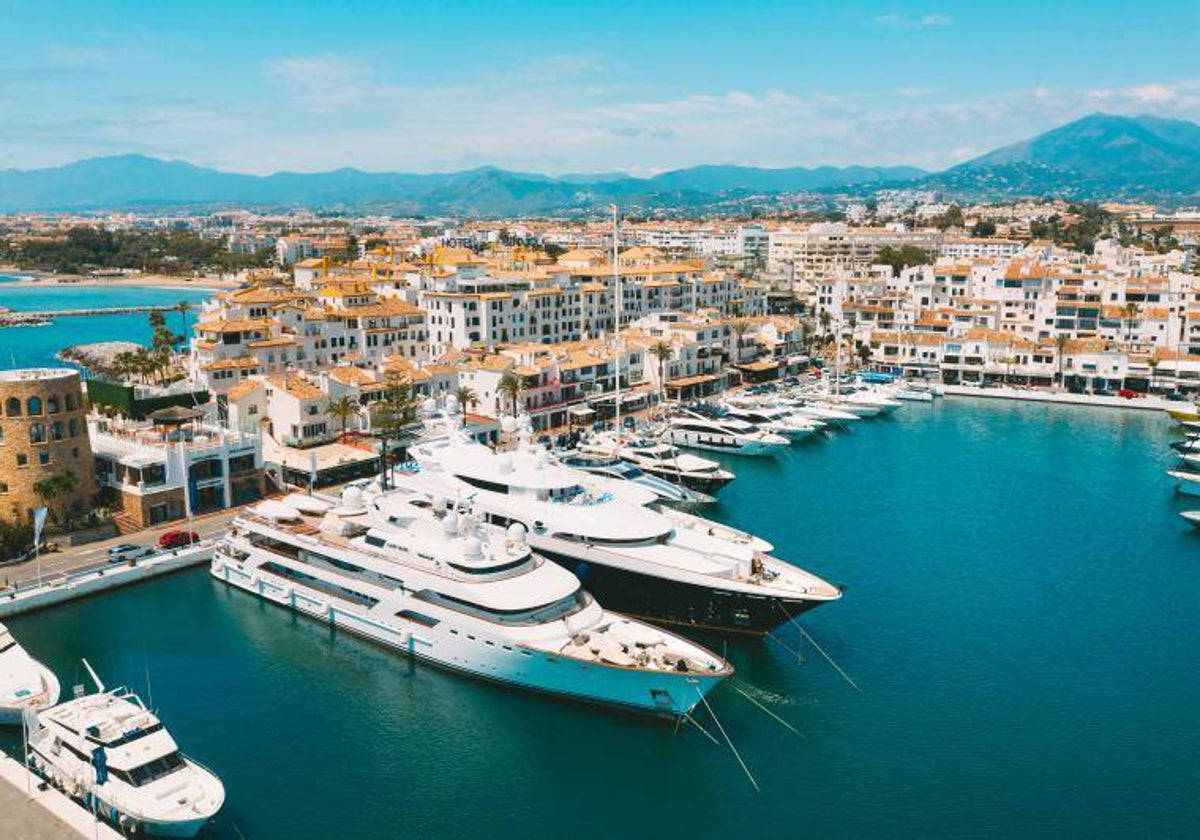Puerto Banús volverá a ser este año una de las ubicaciones más caras para alquilar un apartamento en la playa