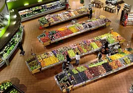 Los supermercados que buscan trabajadores este verano: Dia, Carrefour, Alcampo y otras superficies
