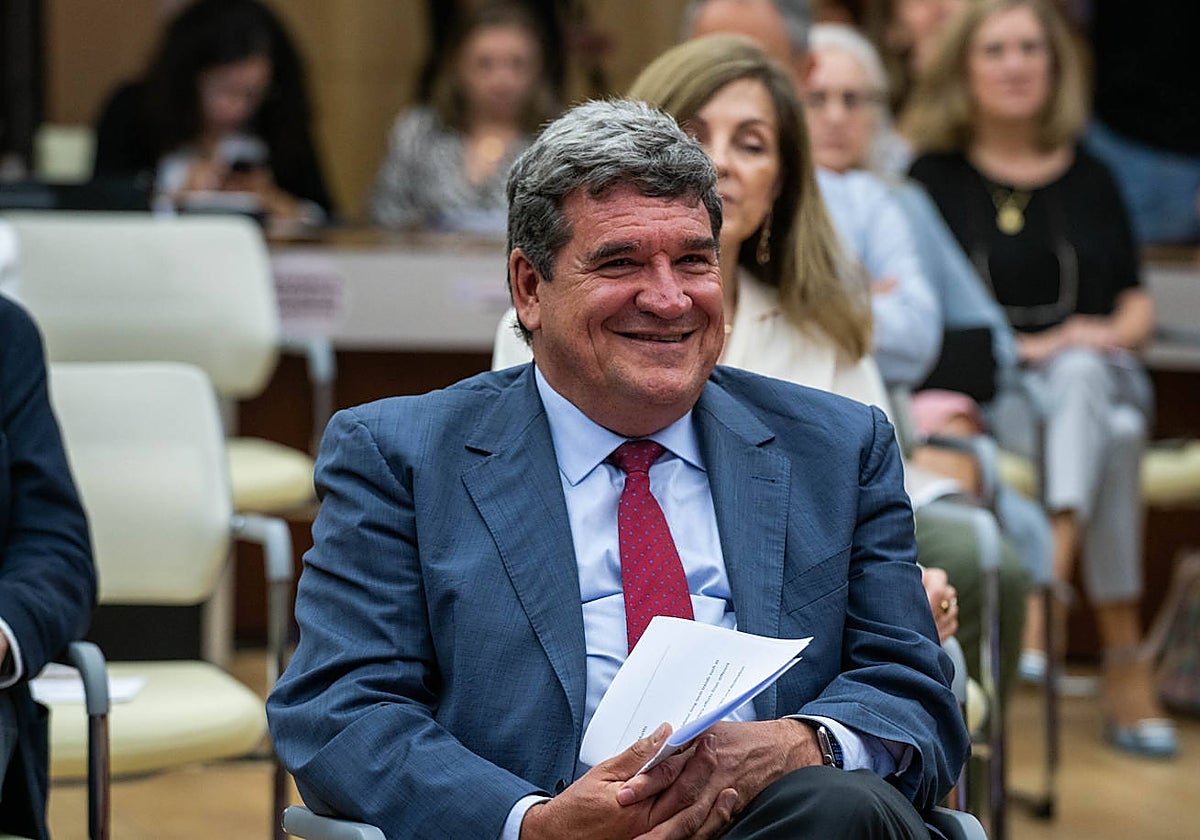 Las universidades expresan a Escrivá su “máxima preocupación” por el Estatuto del Becario