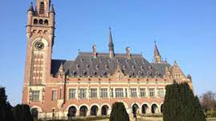 La Corte de Arbitraje de La Haya condena a España a indemnizar a la francesa EDF con 30 millones por el recorte a las renovables
