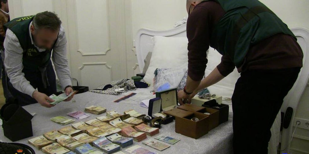 Empresas piratas defraudan unos mil millones de euros con el IVA de los combustibles
