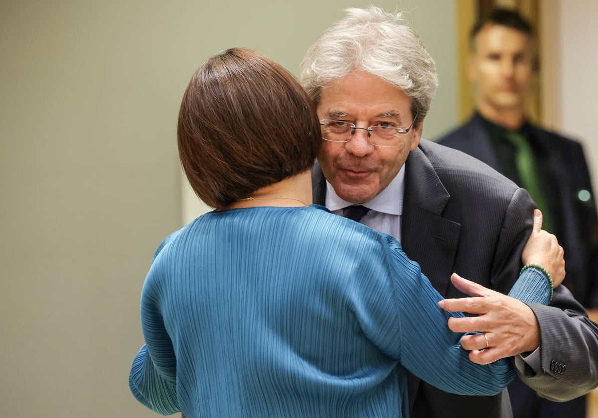 El comisario europeo de Economía, Paolo Gentiloni, al inicio de la reunión del Eurogrupo