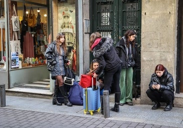 Los pisos turísticos vuelven a reproducirse tras el Covid y ponen en jaque a los vecinos de los barrios emblemáticos