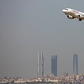 Iberia conversa ya con otras aerolíneas para ceder rutas y convencer a Bruselas de la fusión con Air Europa