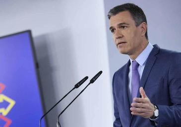 El frenazo de los ingresos complica la financiación de las medidas de Sánchez contra la inflación