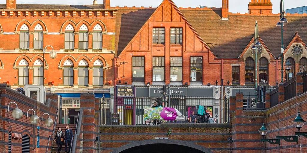 así entró en bancarrota Birmingham, la segunda ciudad de Inglaterra que «no será la última» así entró en bancarrota Birmingham, la segunda ciudad de Inglaterra que «no será la última»