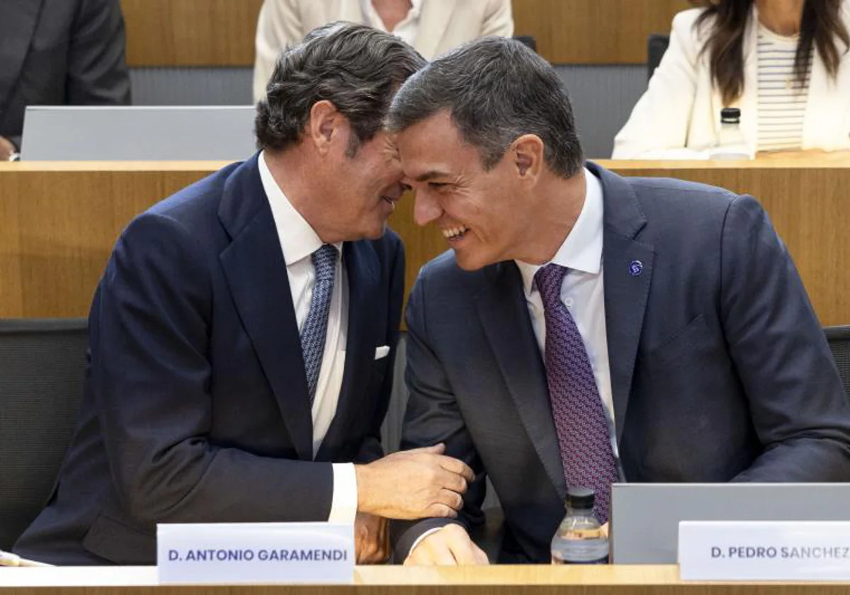 Garamendi y Sánchez, el viernes en la sede de la CEOE