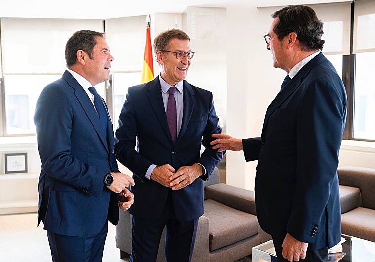 Gerardo Cuerva, Alberto Núñez Feijóo y Antonio Garamendi